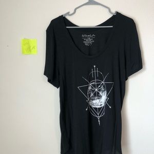 Torrid Fifth Sun tee. Size 1. Great condition.